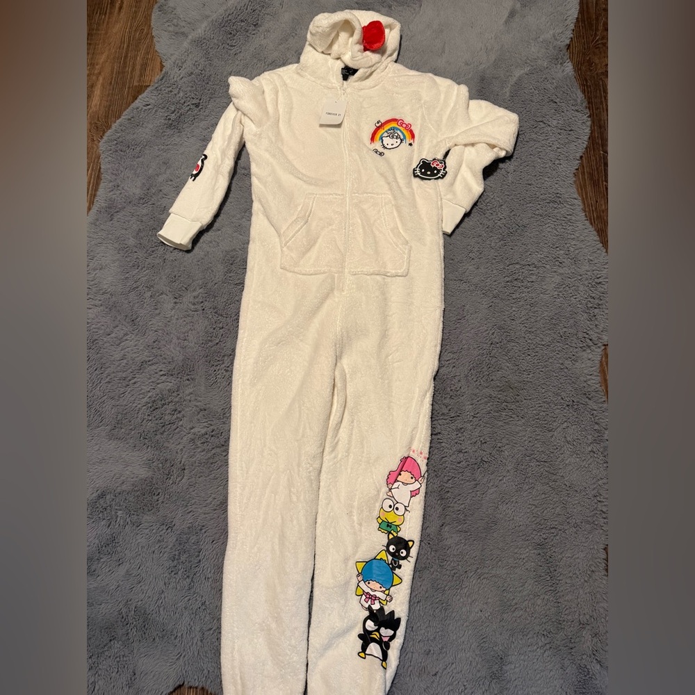 Hello kitty zip up onesie womens size small. NWT.